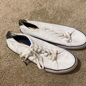 Sperry’s size 11